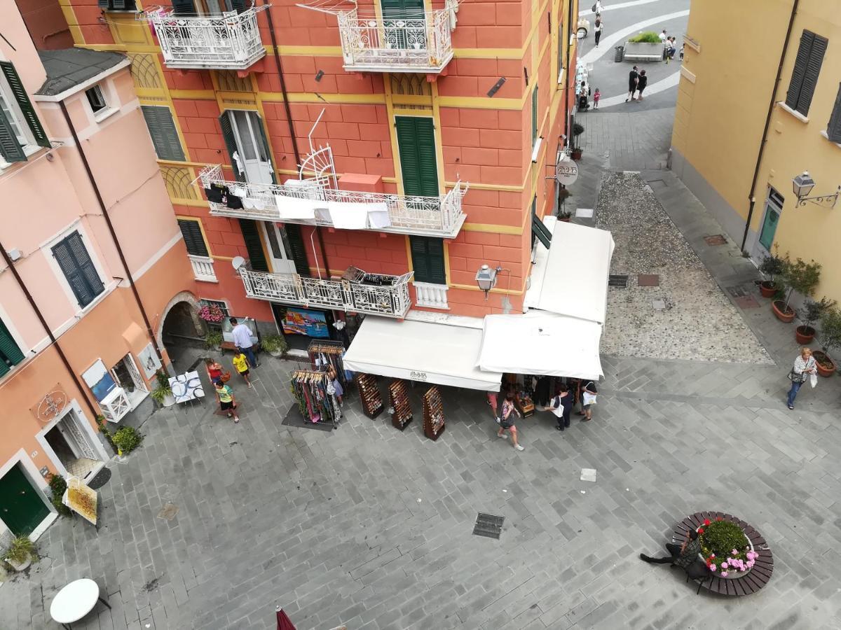 Affittacamere "In Piazzetta Da Vasco" Lerici Exterior photo
